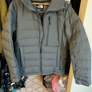 Men’s Northface ski jacket